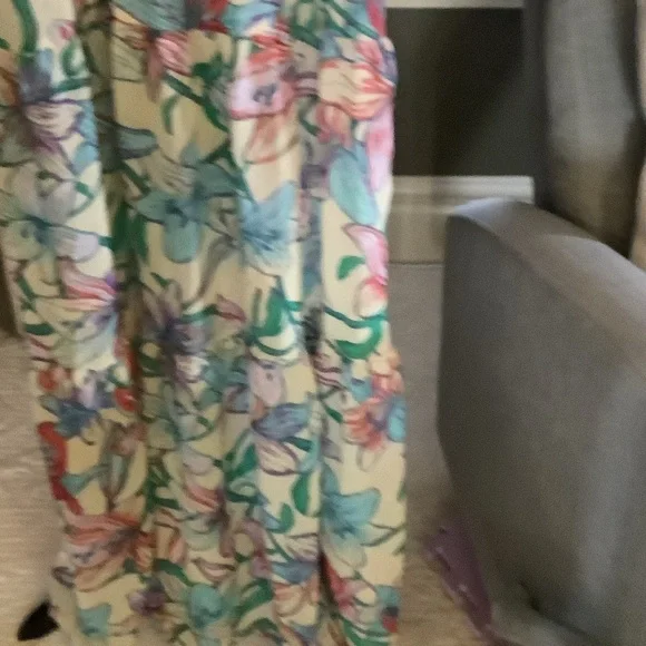 Flying Tomato Floral Maxi Dress - Multicolor - Picture 9 of 10